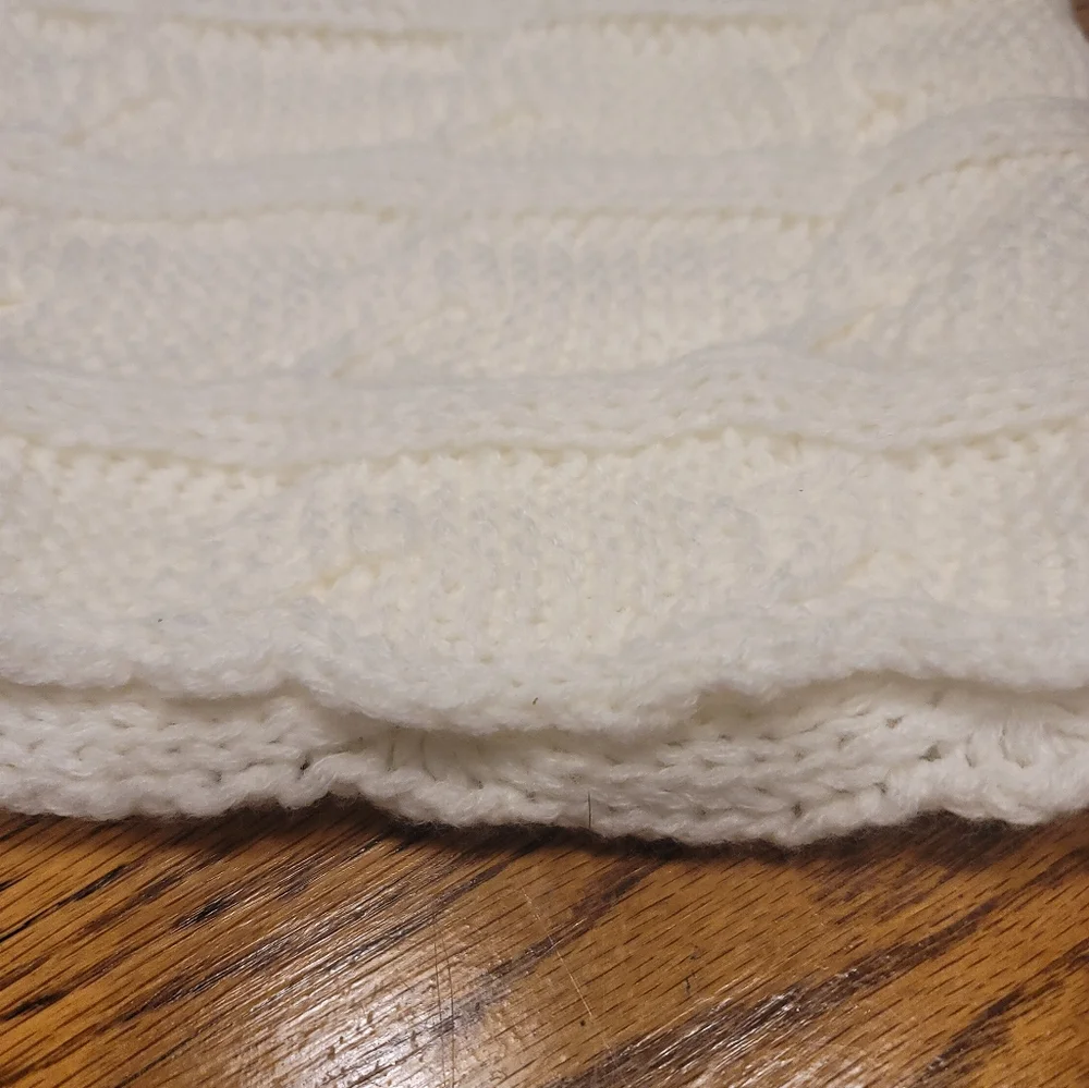 C.C White Off White Cable Knit Scarf